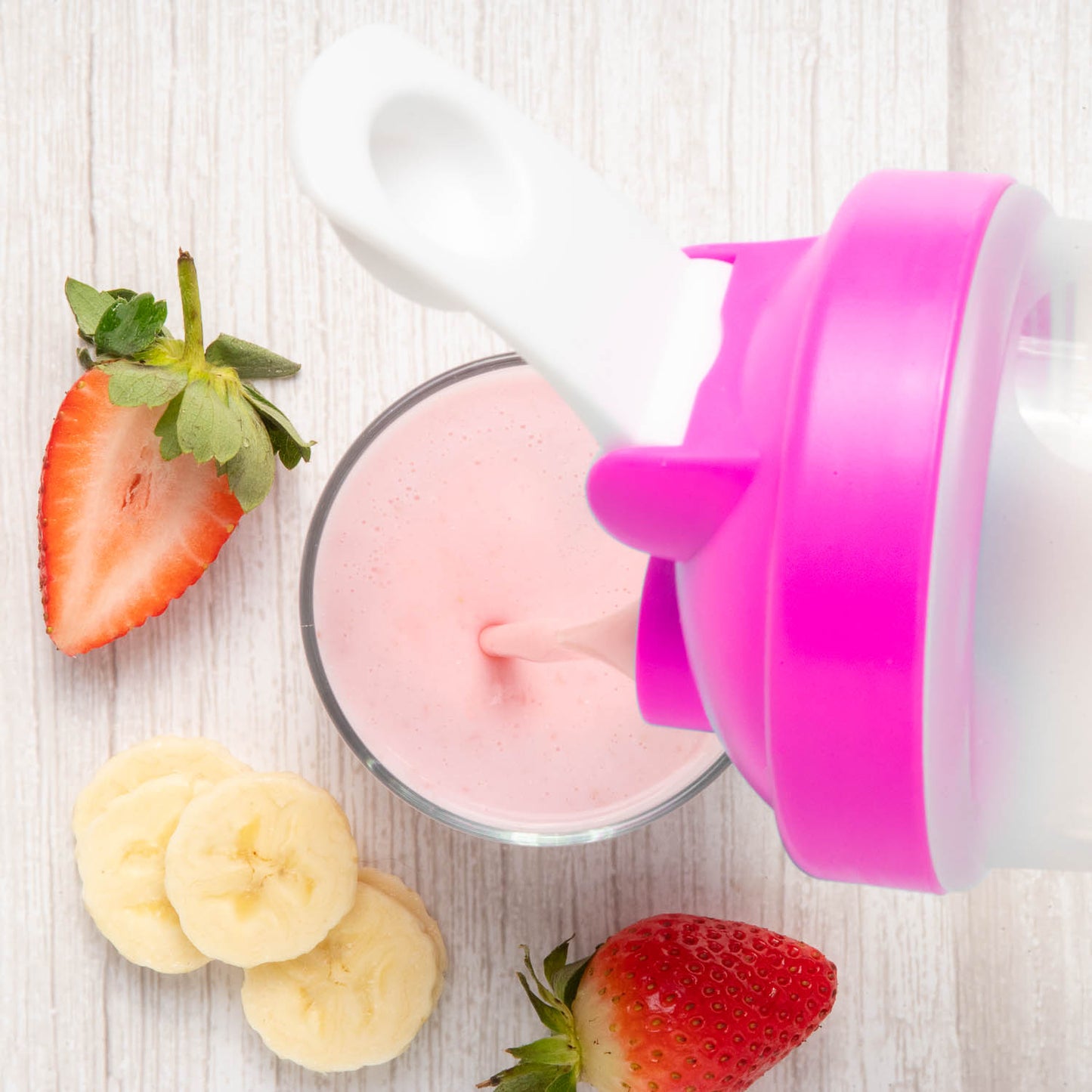 Vegetarian Low Calorie VLCD Strawberry Banana Smoothie